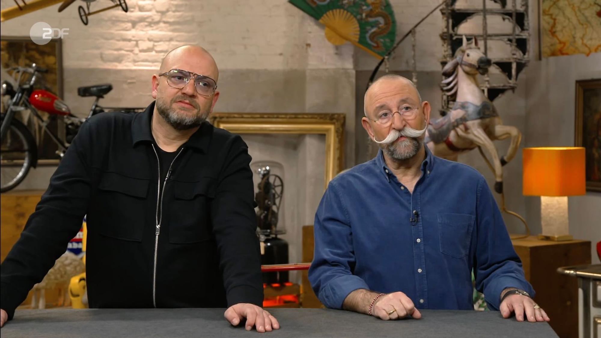 „Das ist skurril“, meinte Sven Deutschmanek, als er das Objekt bei „Bares für Rares“ bestaunte. (Bild: ZDF)
