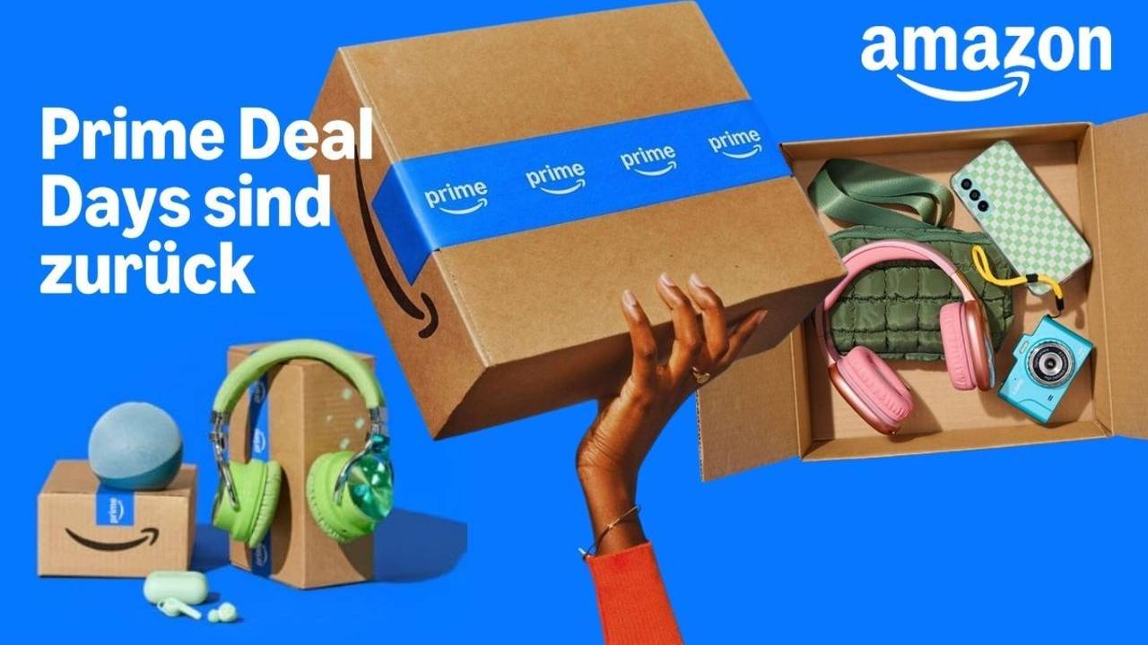 Prime Deal Days Ankündigung 6. und 7. Oktober 2026 mit Design von Amazon. Paketen und Produkten auf blauem Hintergrund.