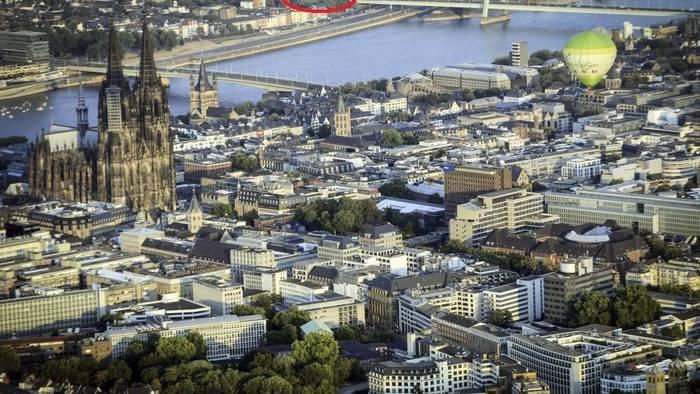 Der rote Kreis zeigt den Standort des geplanten Hochhauses an.