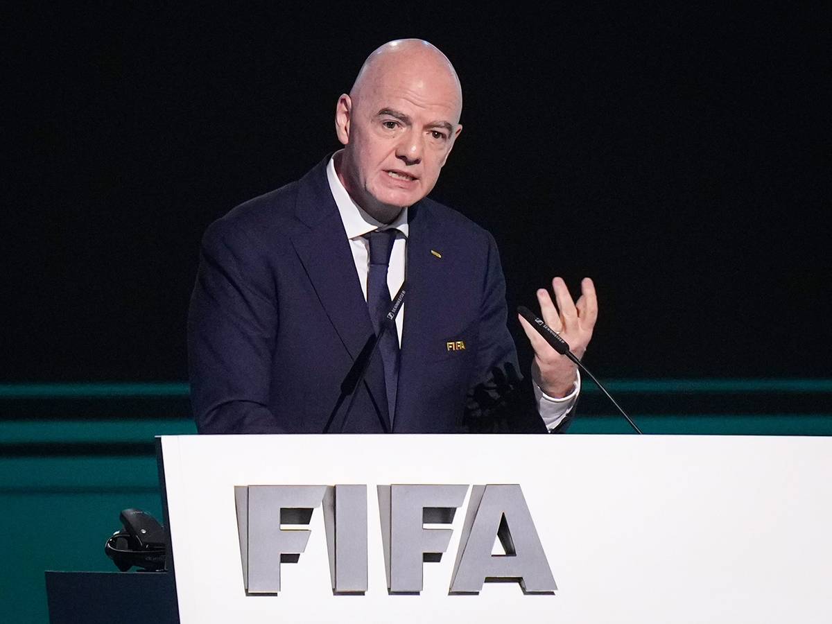 Gestenreich bei einer Pressekonferenz: Gianni Infantino.