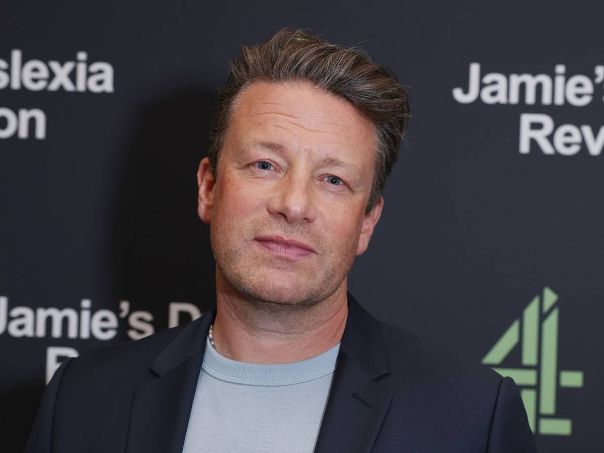 Der britische Star-Koch Jamie Oliver ist Essig-Fan und träumt von einer Deutschlandtour mit seinem Freund, dem deutschen TV-Koch Tim Mälzer. (Bild: 2025 Getty Images/Neil P. Mockford)