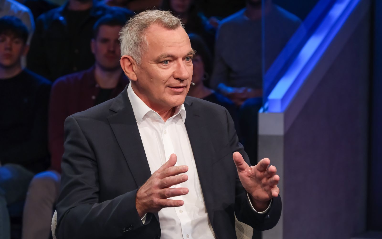Jan van Aken hat sich bei „Maischberger“ zur Debatte um die Linkspartei geäußert. (Bild: WDR/Oliver Ziebe)