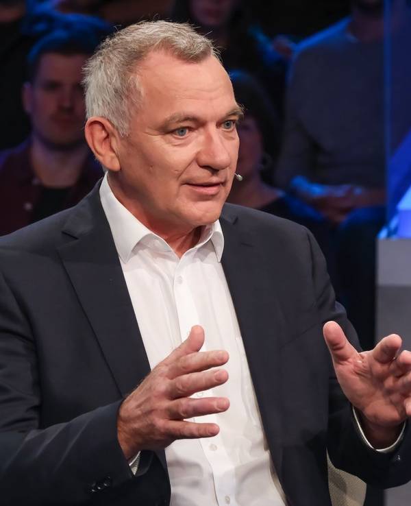 Jan van Aken hat sich bei „Maischberger“ zur Debatte um die Linkspartei geäußert. (Bild: WDR/Oliver Ziebe)