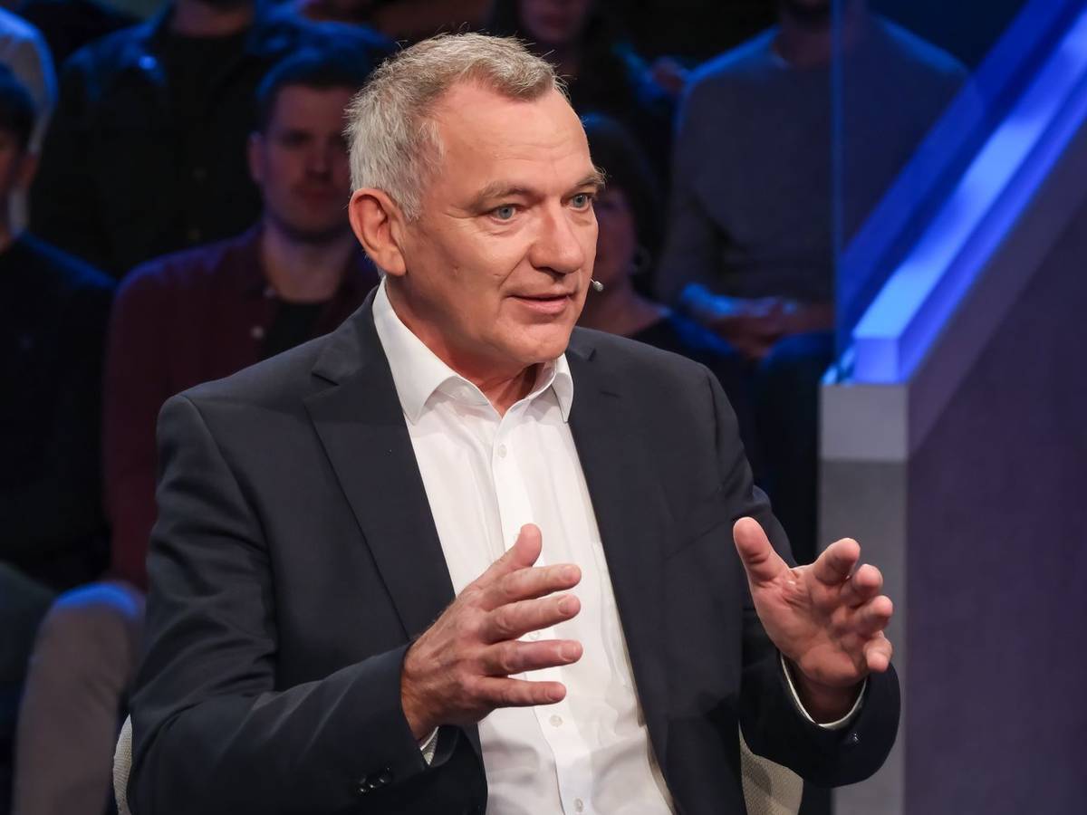 Jan van Aken hat sich bei „Maischberger“ zur Debatte um die Linkspartei geäußert. (Bild: WDR/Oliver Ziebe)