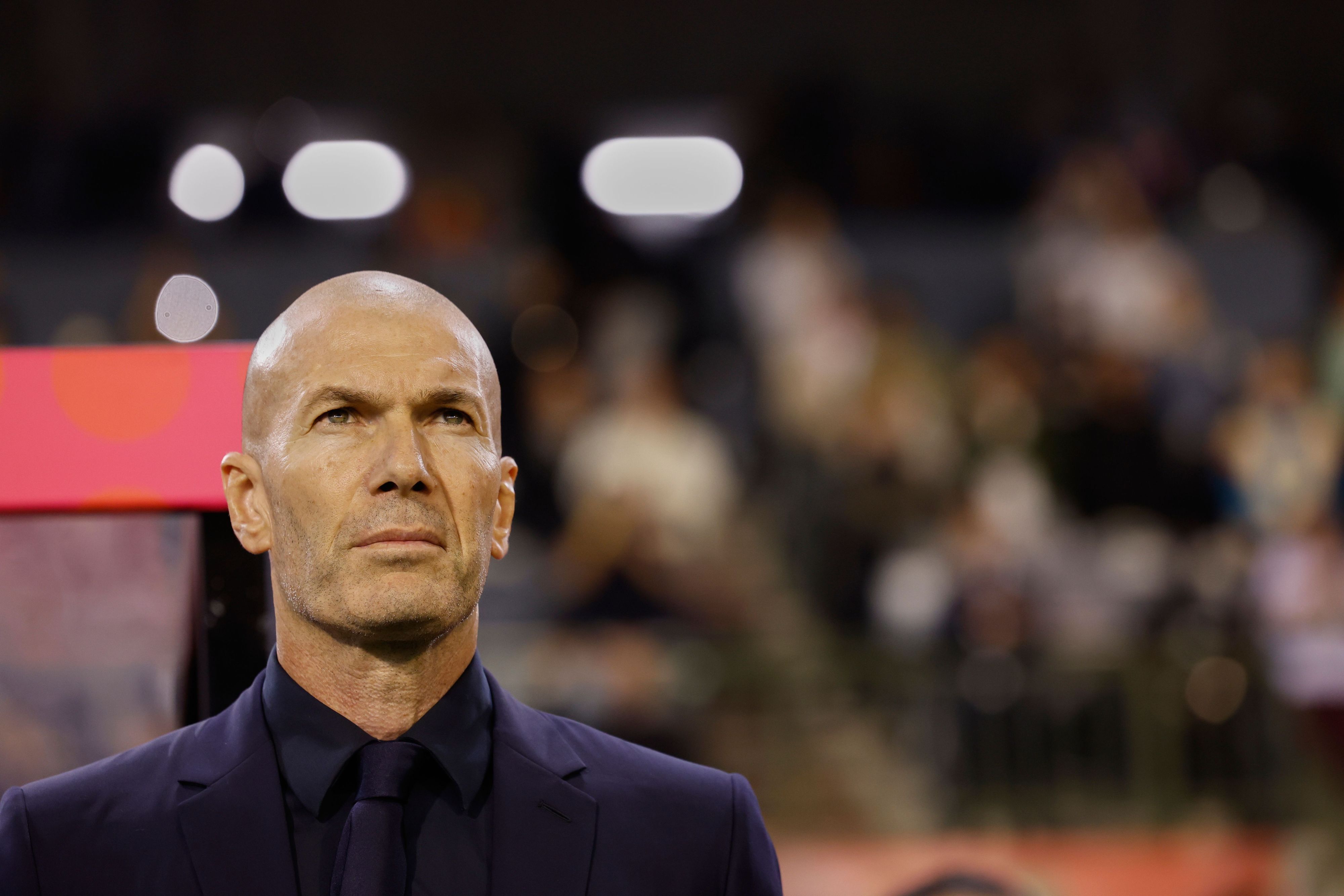 Der französische Nationaltrainer Zinedine Zidane zu Beginn des Fußballspiels gegen Belgien.