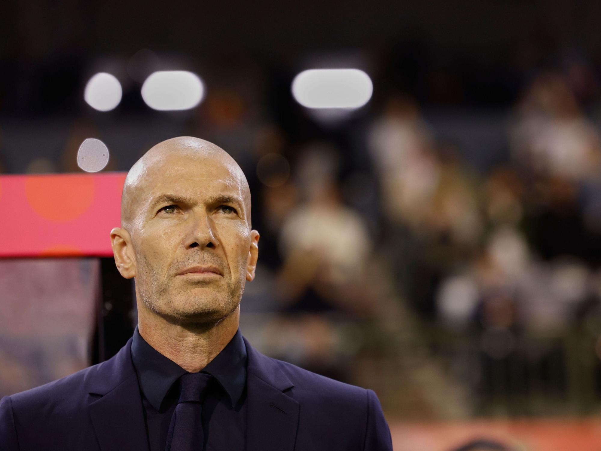 Der französische Nationaltrainer Zinedine Zidane zu Beginn des Fußballspiels gegen Belgien.