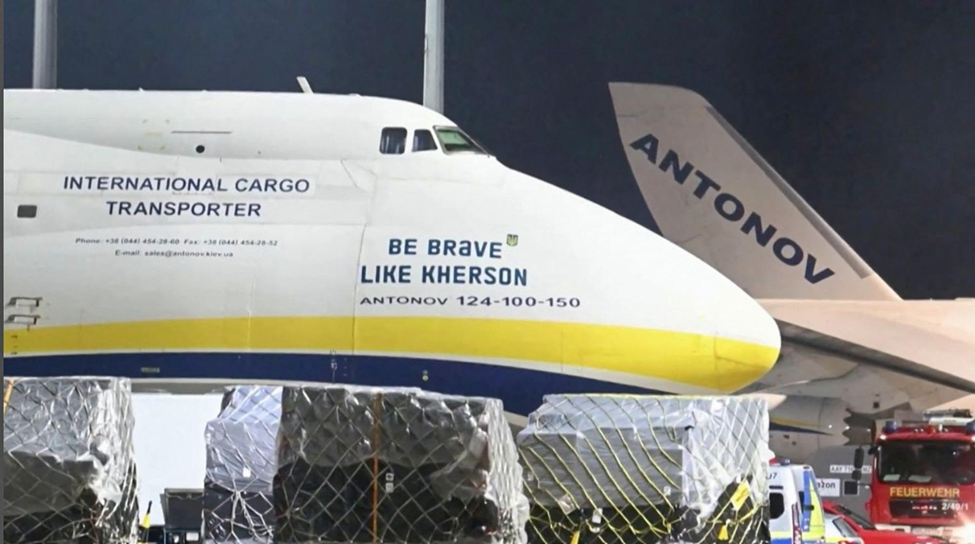 Im August scheiterte ein Angriff auf ein ukrainisches Transportflugzeug auf dem Flughafen Leipzig, dem Umschlagplatz für die militärische Ukraine-Hilfe der NATO. Deutschland hat Russland dafür verantwortlich gemacht.