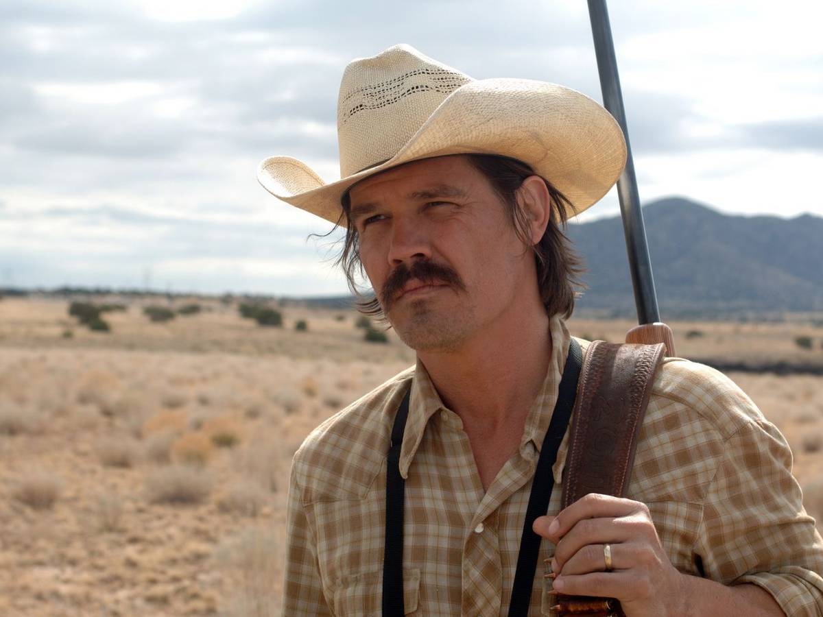 Lewelyn Moss (Josh Brolin) hat nicht mit der Brutalität des Mörders Anton Chigurh gerechnet. (Bild: ZDF/Richard Foreman, Jr.)