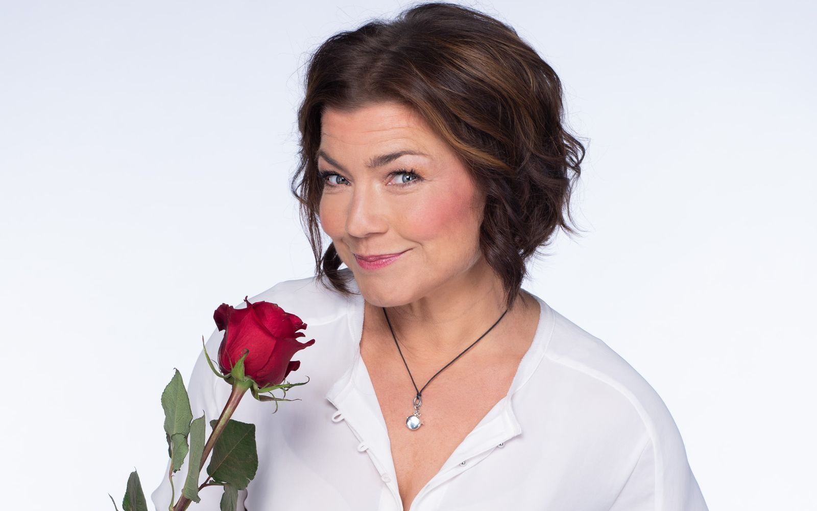 Claudia Schmutzlers Figur in „Rote Rosen“ hat bereits vor einigen Jahren geheiratet - jetzt hatte die Schauspielerin ihre ganz eigene Hochzeit. (Bild: ARD / Thorsten Jander)