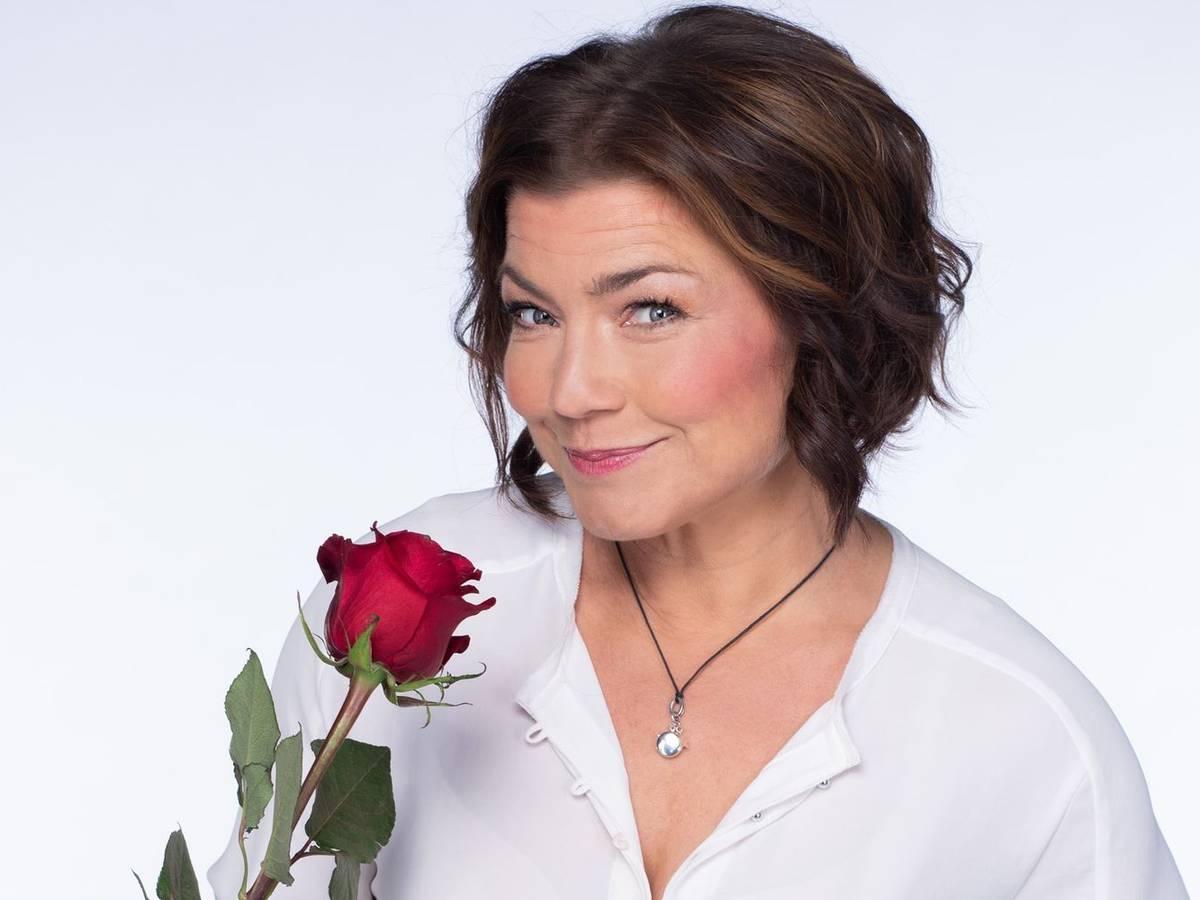 Claudia Schmutzlers Figur in „Rote Rosen“ hat bereits vor einigen Jahren geheiratet - jetzt hatte die Schauspielerin ihre ganz eigene Hochzeit. (Bild: ARD / Thorsten Jander)
