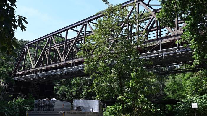 Bahnbrücke über die Wupper