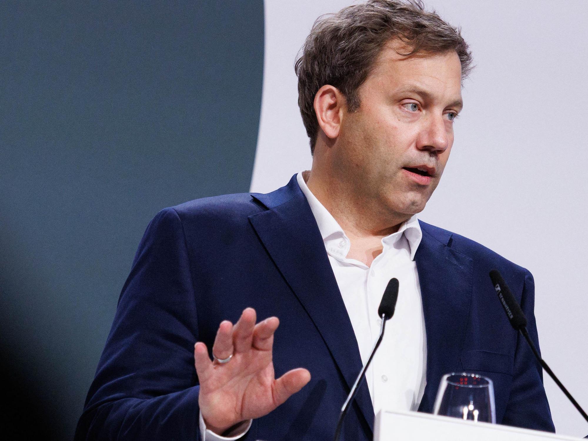 Lars Klingbeil (SPD), Bundesminister der Finanzen, spricht bei der Veranstaltung zur Vorstellung Jahresbilanz der Initiative Made for Germany.