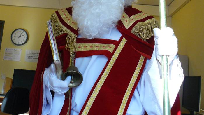 Der Angeklagte im Jahr 2012 in seiner Rolle als Nikolaus für eine Kölner Kirchengemeinde.