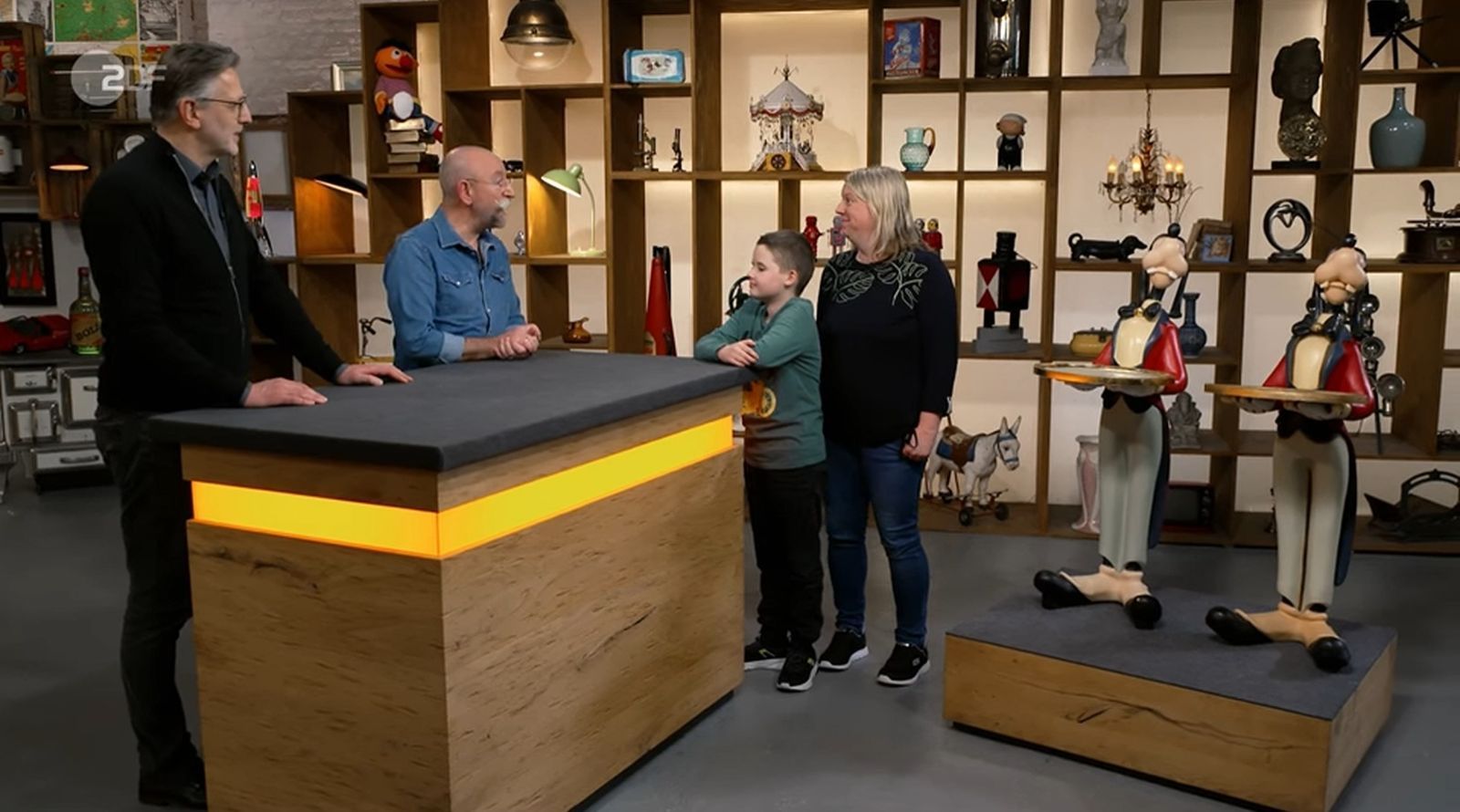 Disney-Freunde kamen in der Donnerstagsausgabe von „Bares für Rares“ auf ihre Kosten. (Bild: ZDF)