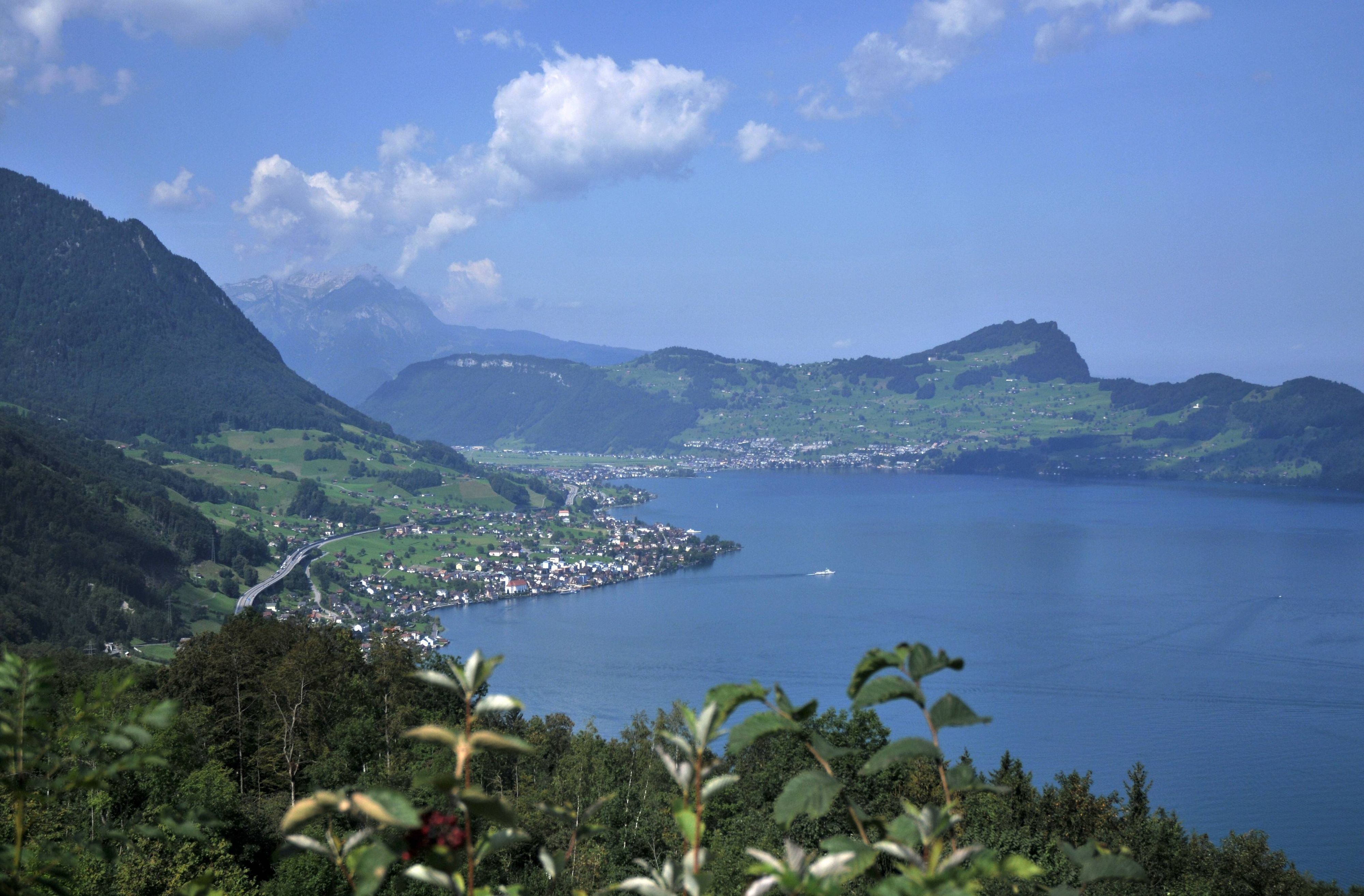 Beckenried am Vierwaldstätter See, im Hintergrund der Bürgenstock.