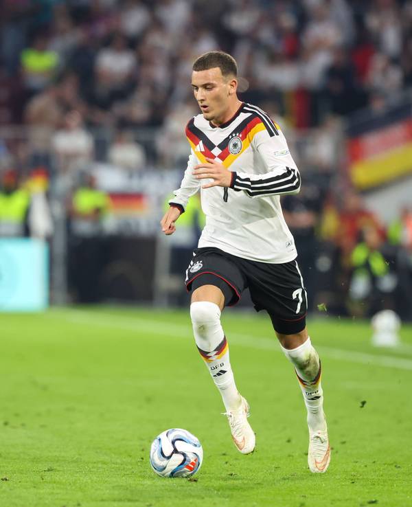 Said El Mala während eines Spiels mit dem Ball am Fuß.