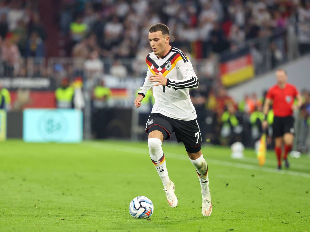 Said El Mala während eines Spiels mit dem Ball am Fuß.