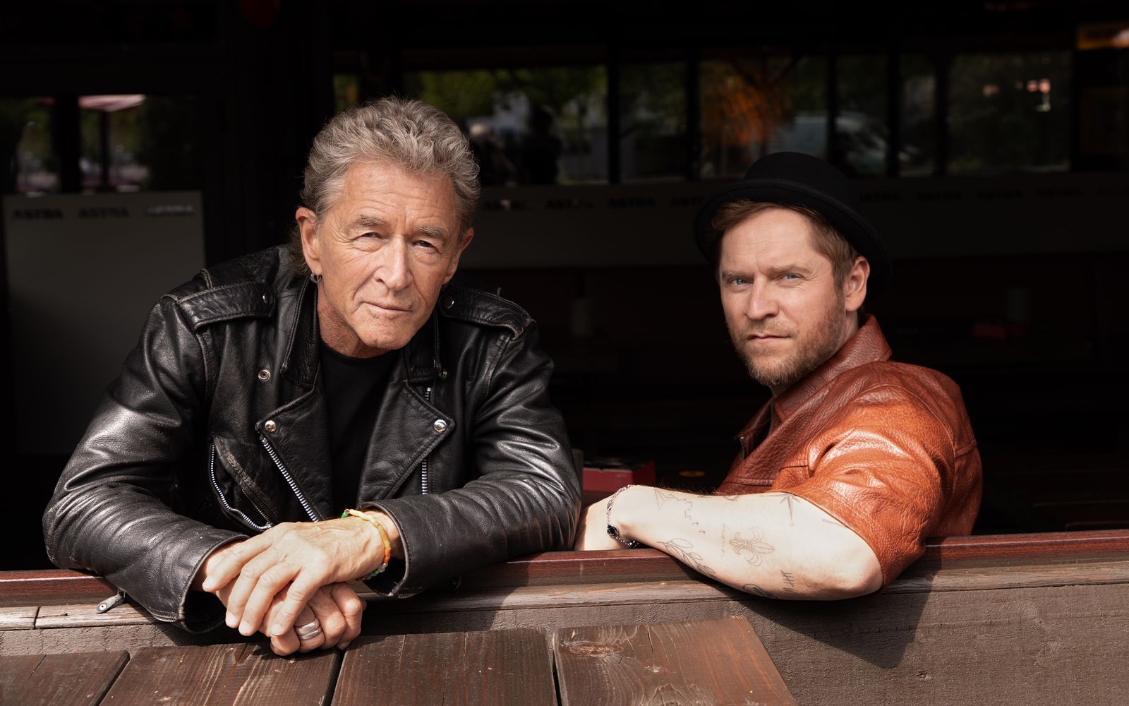 Zwei „Seelenverwandte“: Peter Maffay (links) und sein langjähriger Kumpel Johannes Oerding haben mit „Nashville“ ihr erstes gemeinsames Album aufgenommen. (Bild: Jennifer Többen)
