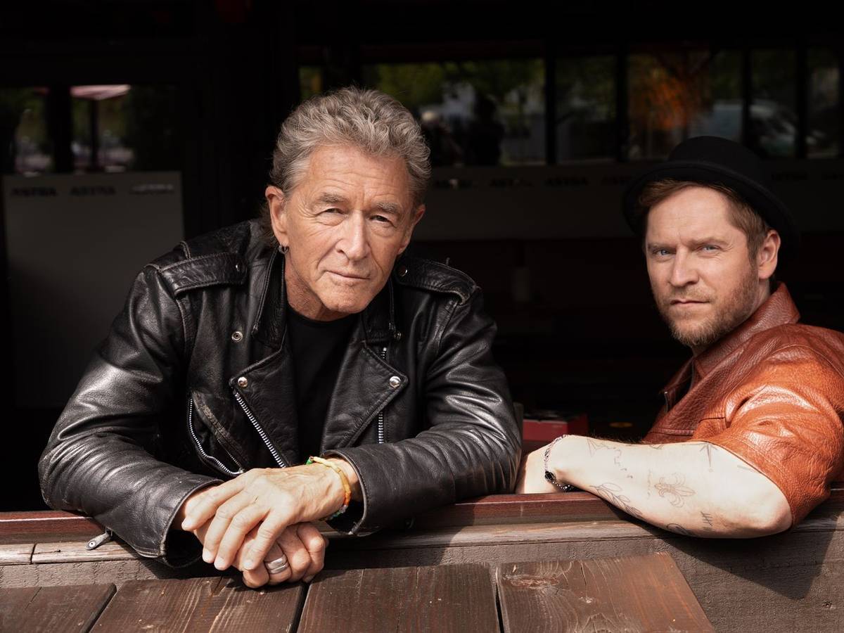 Zwei „Seelenverwandte“: Peter Maffay (links) und sein langjähriger Kumpel Johannes Oerding haben mit „Nashville“ ihr erstes gemeinsames Album aufgenommen. (Bild: Jennifer Többen)