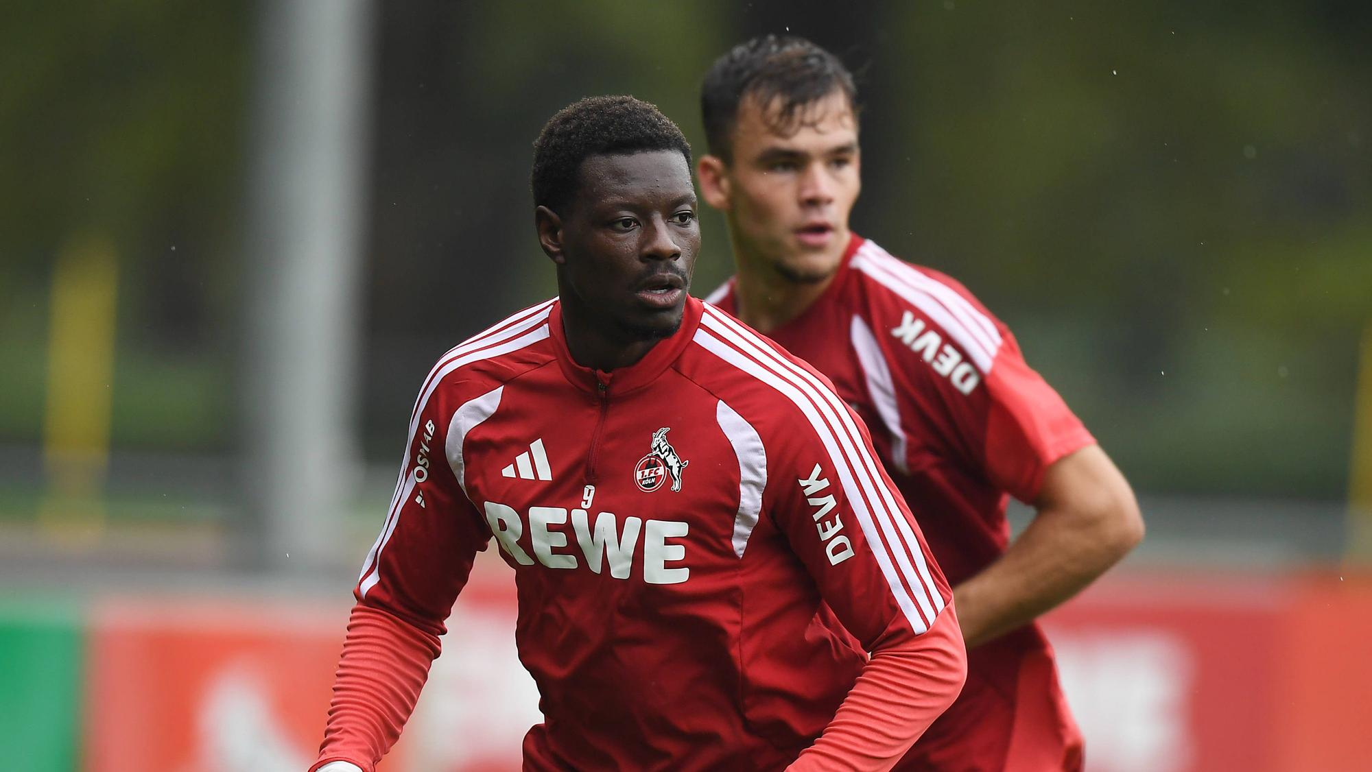 Training beim 1. FC Köln mit Ragnar Ache und Thijs Dallinga.
