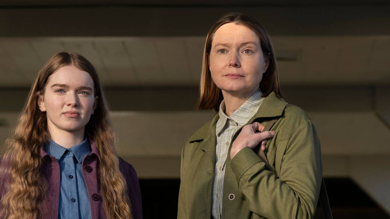 Carrie (Summer H. Howell, links) und ihre religiös fundamentalistische Mutter Margaret (Samantha Sloyan) mussten schon einiges durchmachen. (Bild: Robert Falconer/Prime/Amazon Content Services LLC)
