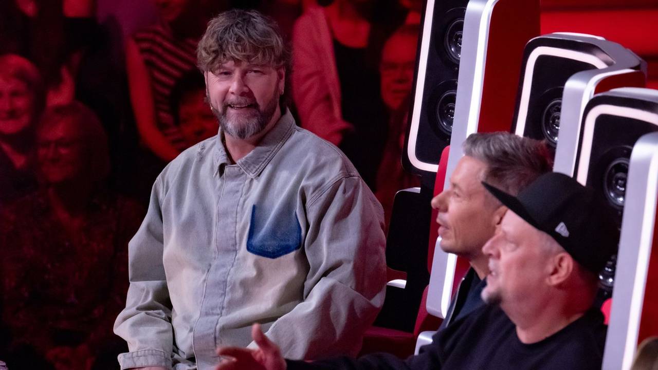 Rea Garvey (links) eckte in der jüngsten Ausgabe von „The Voice of Germany“ bei den Fantas an. (Bild: Joyn / Claudius Pflug)
