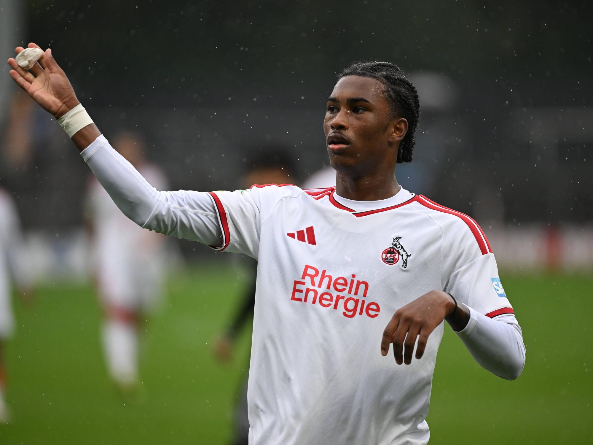 Reigan Heskey (1. FC Köln) beim Regionalligaspiel gegen Bergisch Gladbach.