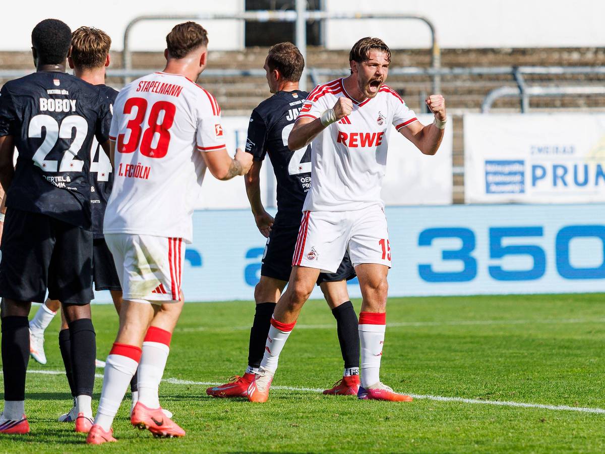 Imad Rondic (1. FC Köln) freut sich am Samstag, 3. Oktober 2026) über das 2:2 von Kollege Marius Bülter bei Viktoria Köln.