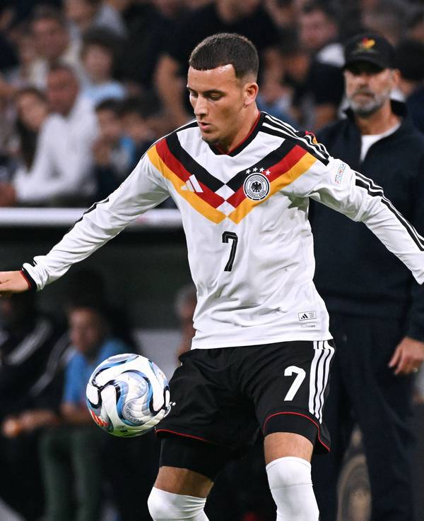 Said El Mala bei seinem ersten Länderspiel am 1. Oktober 2026 gegen Serbien.