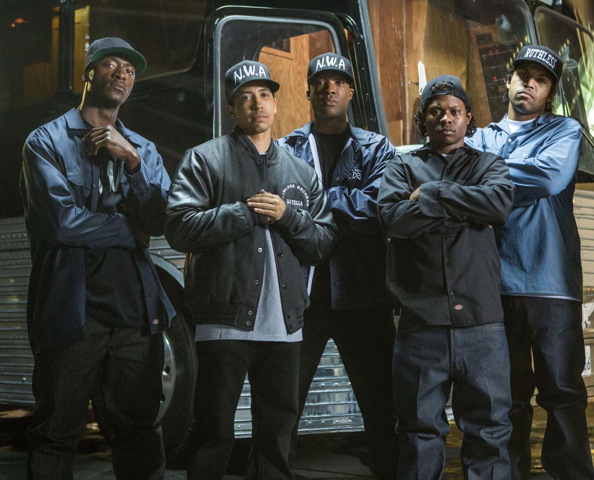 „Straight Outta Compton“ erzählt die Geschichte der legendären HipHop-Band N.W.A. (Bild: Universal Pictures / Jaimie Trueblood)