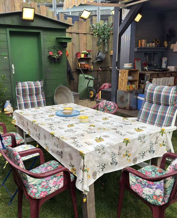 Für die Promis von „Promi Big Brother“ geht es dieses Jahr in den „Garten“. (Bild: teleschau)
