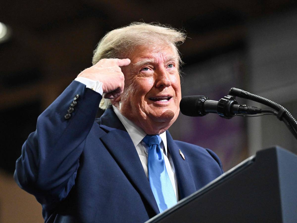 Präsident Trump bei einer Wahlkampfveranstaltung in Ohio am 3. Oktober: Trump sprach unerwartet offen über seine Medikamente.