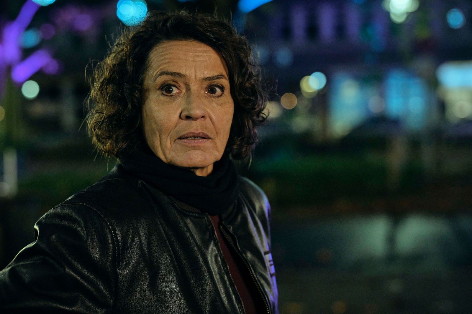 Ist die Polizei hier am Ende? Lena Odenthal (Ulrike Folkerts) macht sich so ihre Gedanken, was man im Problemviertel ihrer Stadt Ludwigshafen als staatliche Autorität noch bewirken kann. (Bild: SWR / Benoît Linder)