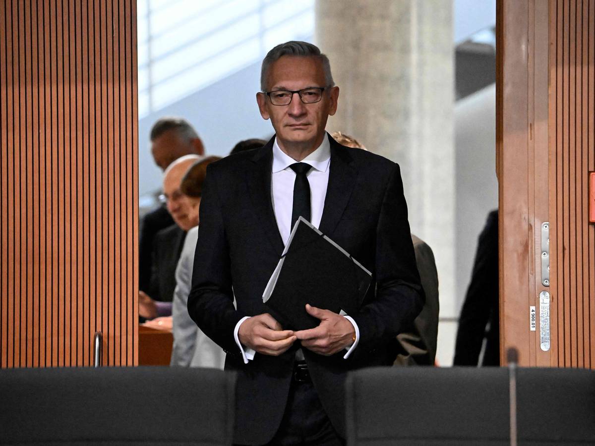 BND-Chef Martin Jäger vor seiner öffentlichen Anhörung vor dem Parlamentarischen Kontrollgremium am Montag (5. Oktober).