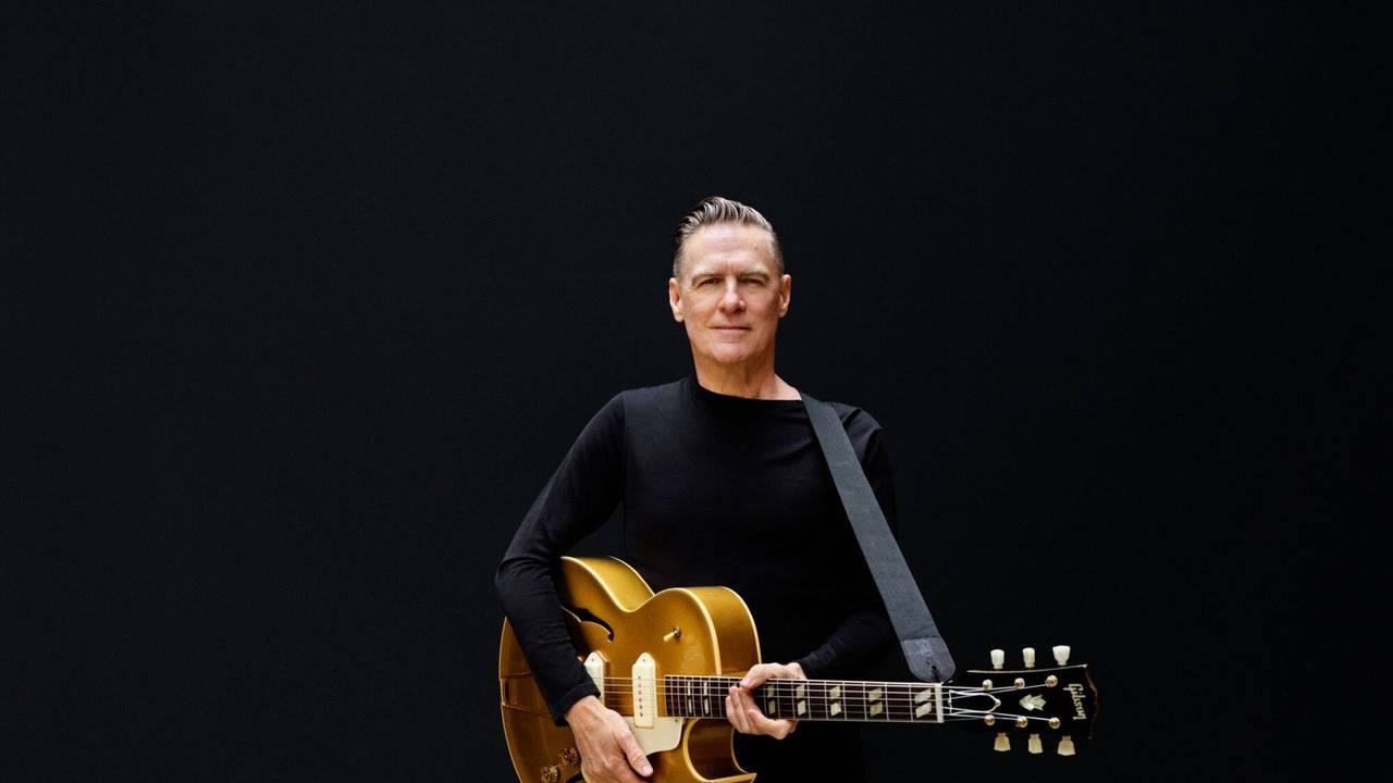 Bryan Adams mit seiner Gitarre.
