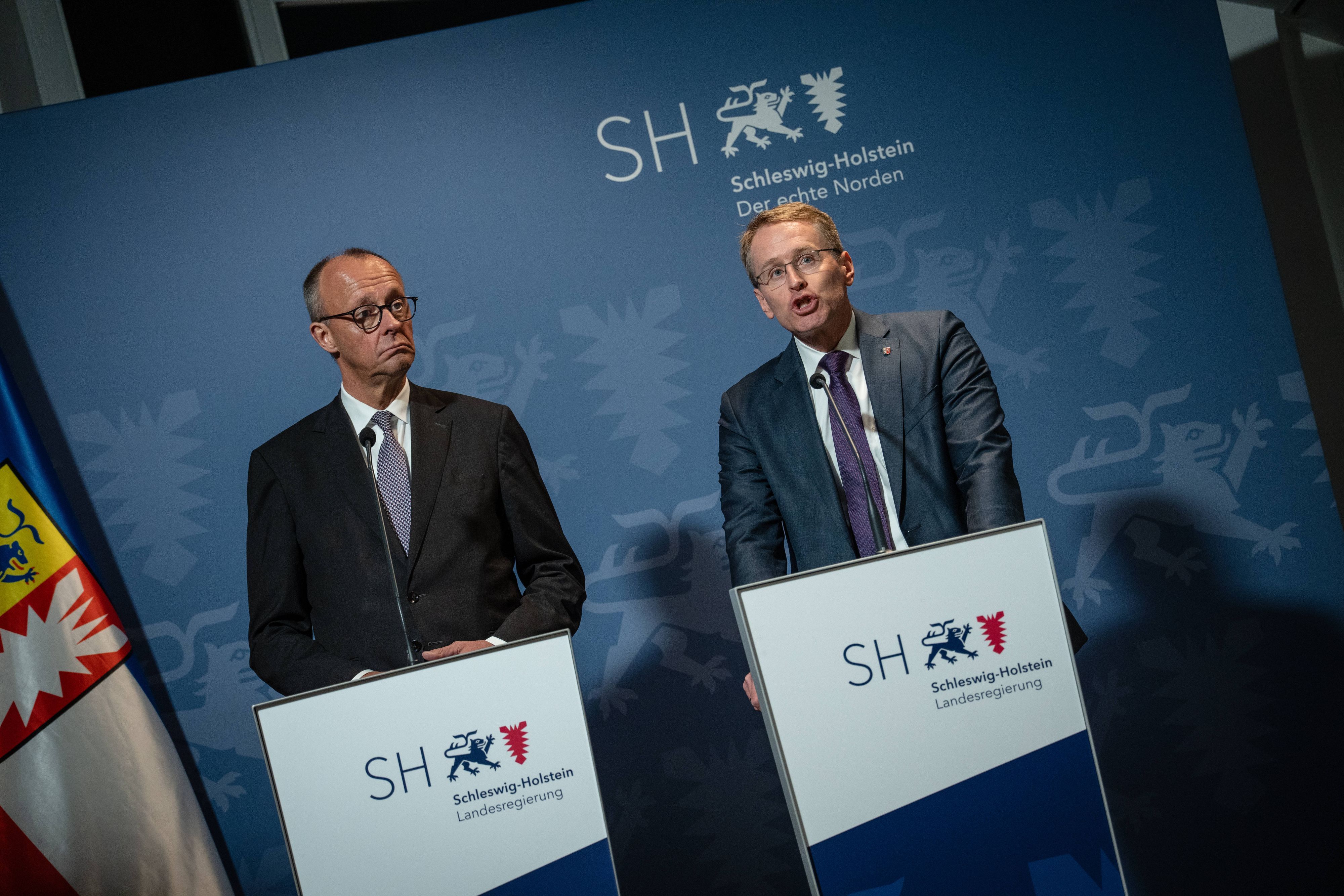 Daniel Günther und Friedrich Merz bei Pressestatement
