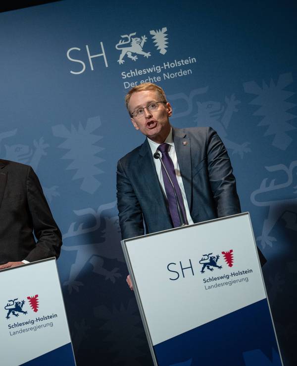 Daniel Günther und Friedrich Merz bei Pressestatement