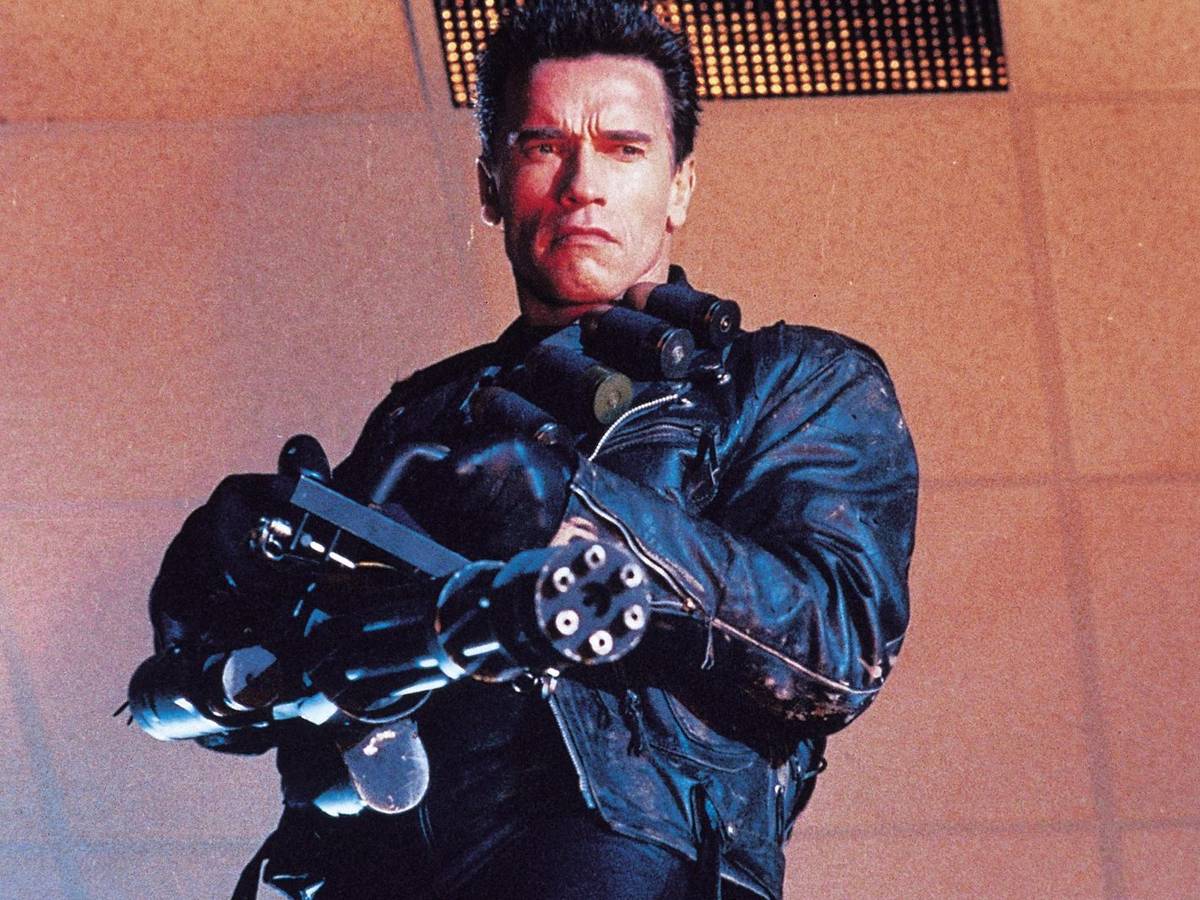 „Hasta la Vista, Baby“: Professionell entledigt sich der Terminator (Arnold Schwarzenegger) eines unliebsamen Feindes (Bild: 1991 STUDIOCANAL. All Rights Reserved.)