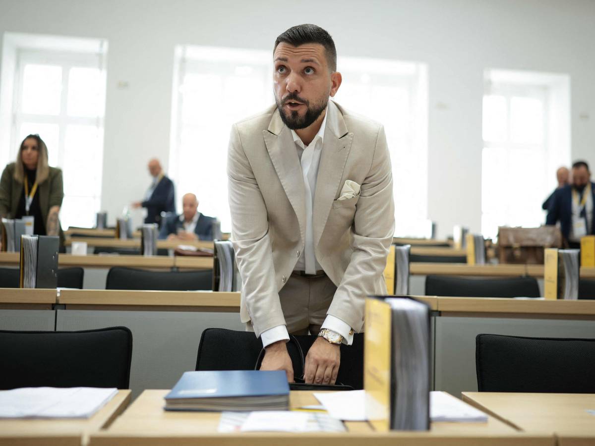 Das Landesparlament von Sachsen-Anhalt hat den 35 Jahre alten Tobias Rausch im ersten Wahlgang in das höchste Amt des Landes gewählt.
