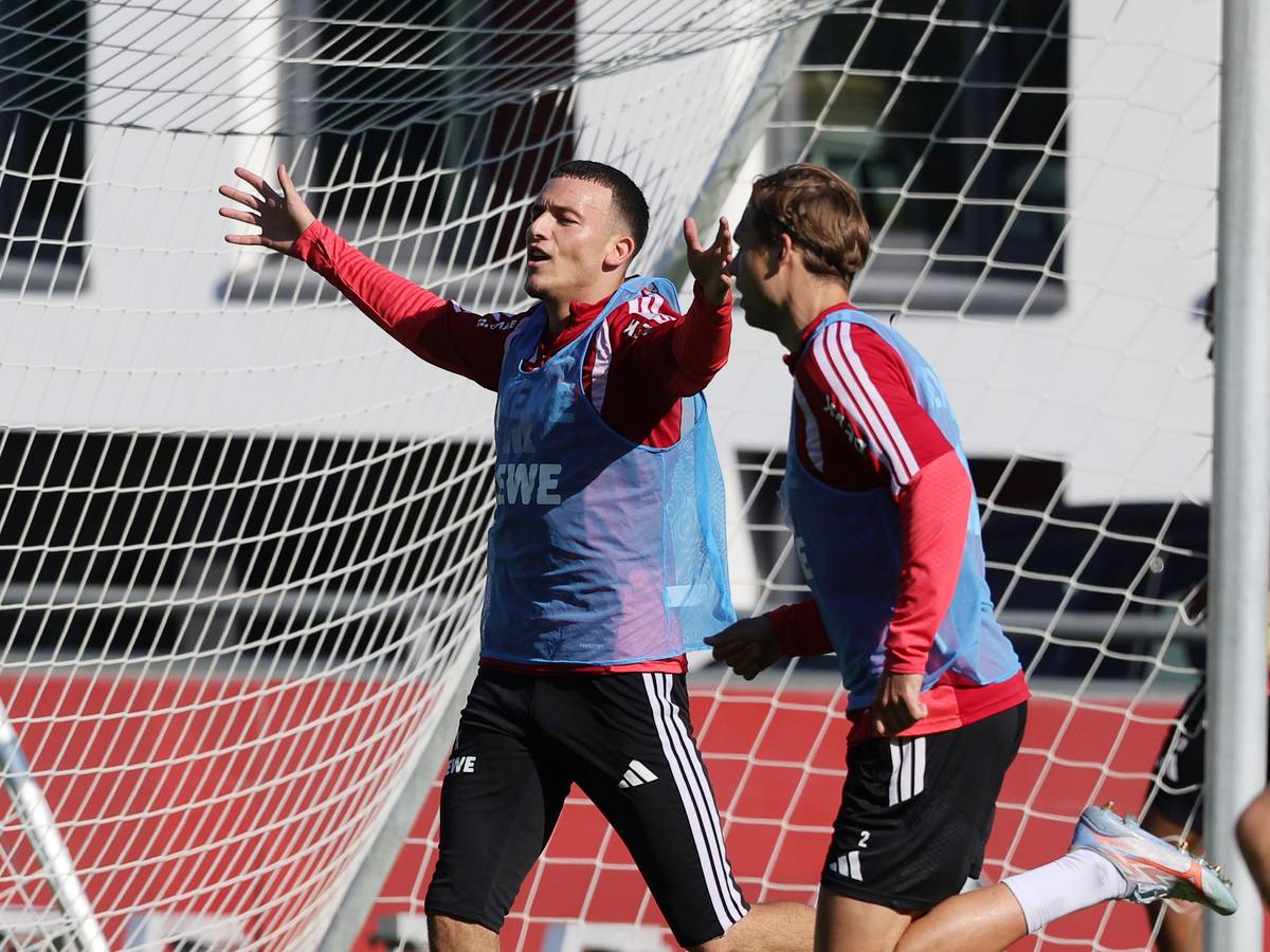 Auf dem Trainingsplatz beim FC gestikuliert Said El Mala.