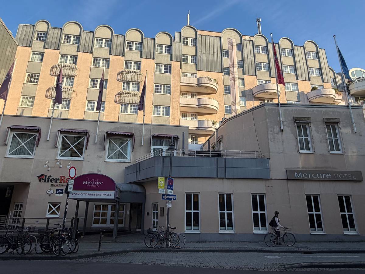 Blick auf das Mercure-Hotel in der Friesenstraße.