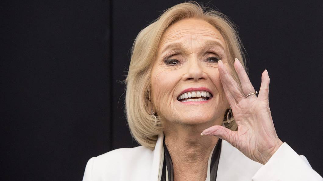 Die US-amerikanische Schauspielerin Eva Marie Saint im Jahr 2014 bei ihrer Ankunft zur Weltpremiere von „Winter’s Tale“ im Ziegfeld Theater in New York.