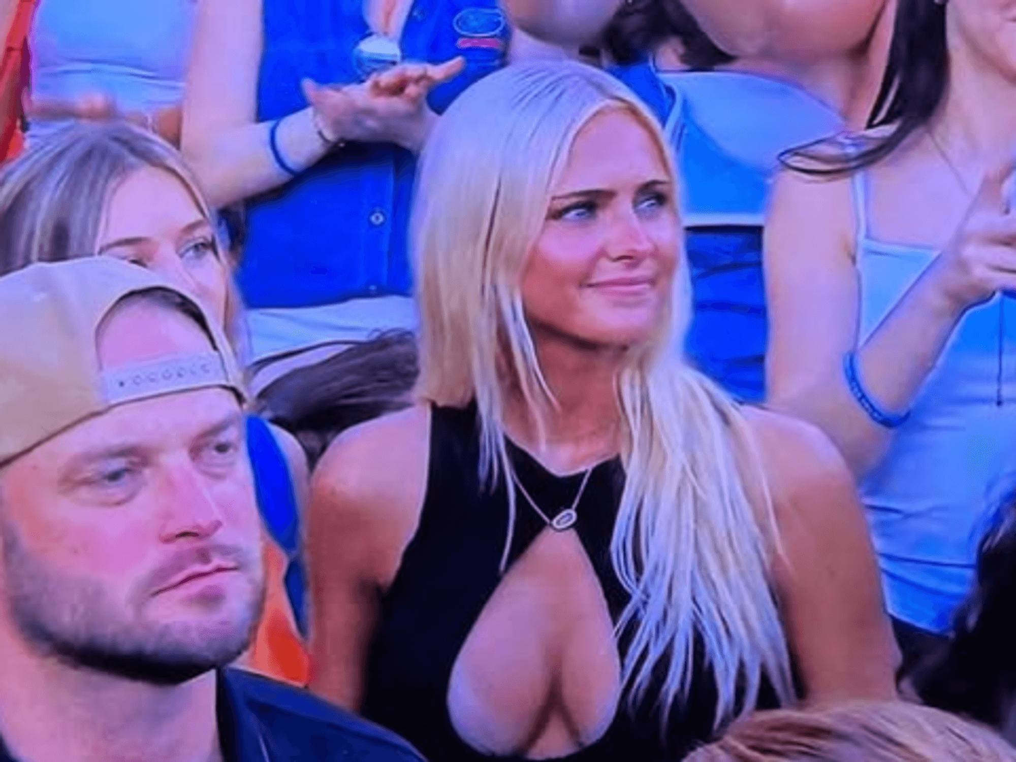 Peyton Blomquist (18) wurde beim Collegefootball von den TV-Kameras eingefangen.