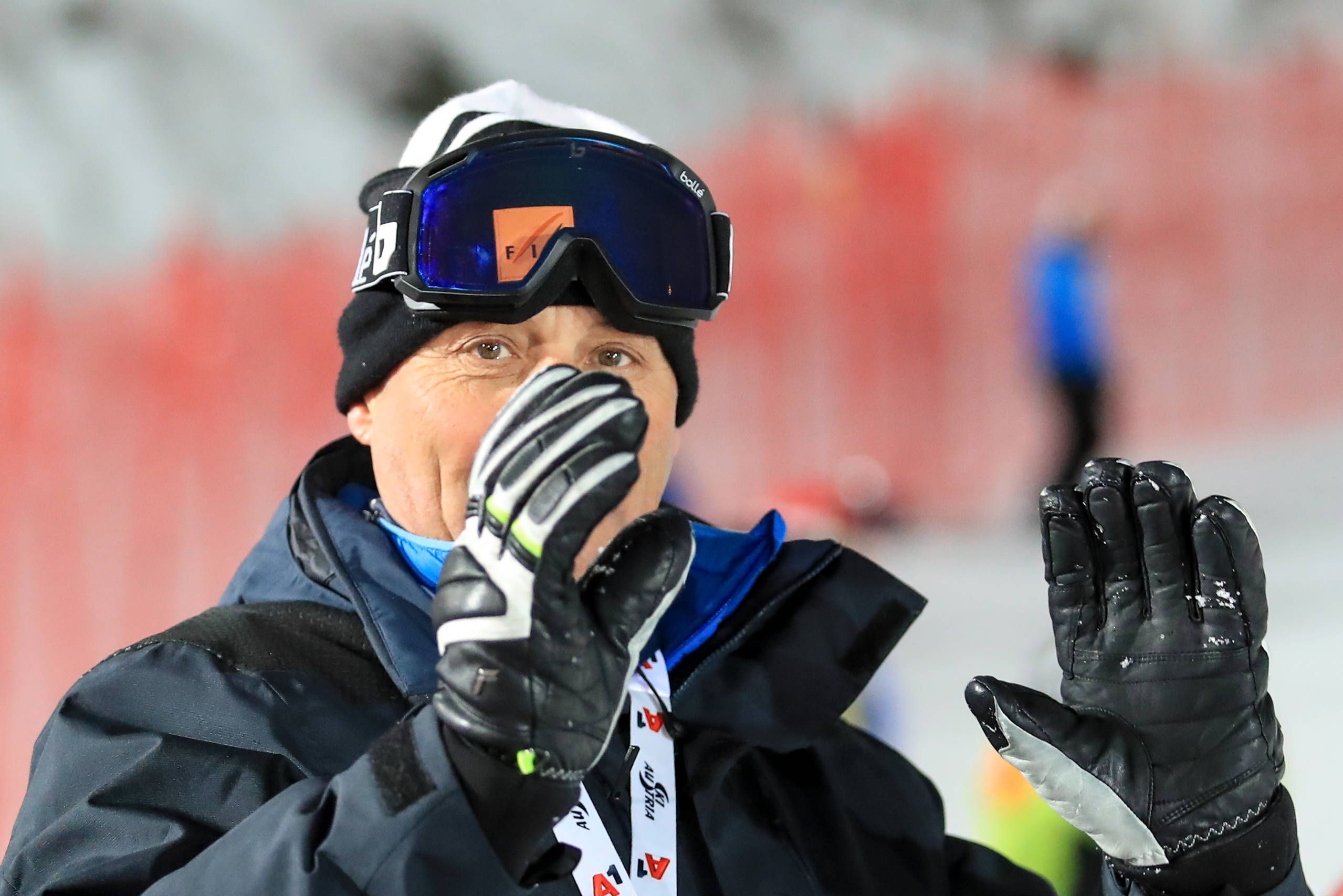 Markus Waldner in Skikleidung mit Skibrille.