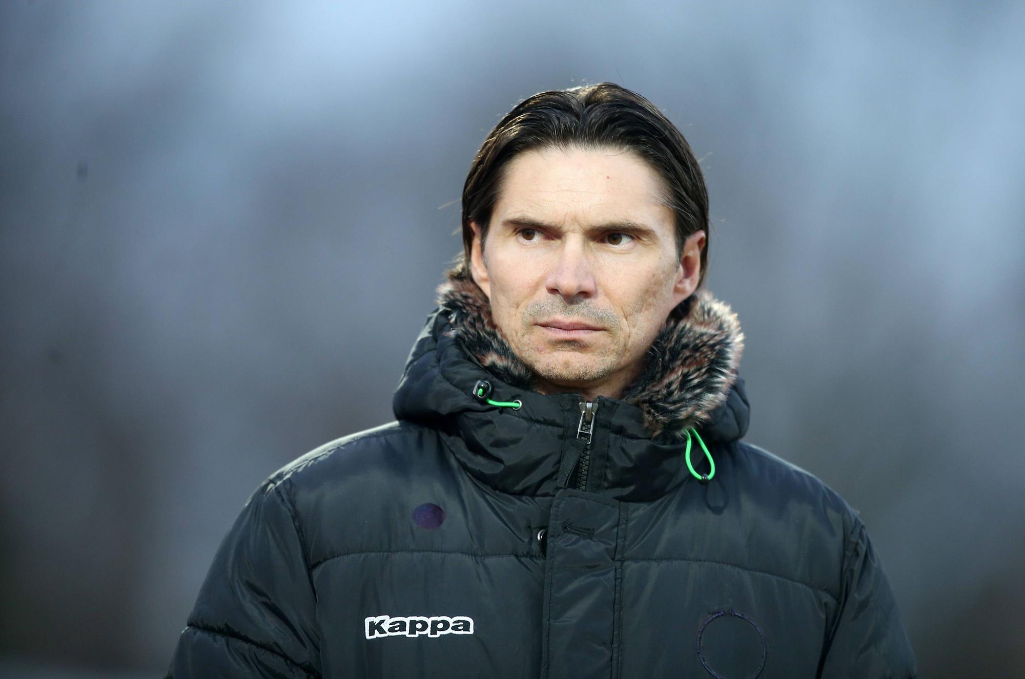 Thomas Brdaric bei einem Spiel als Trainer.
