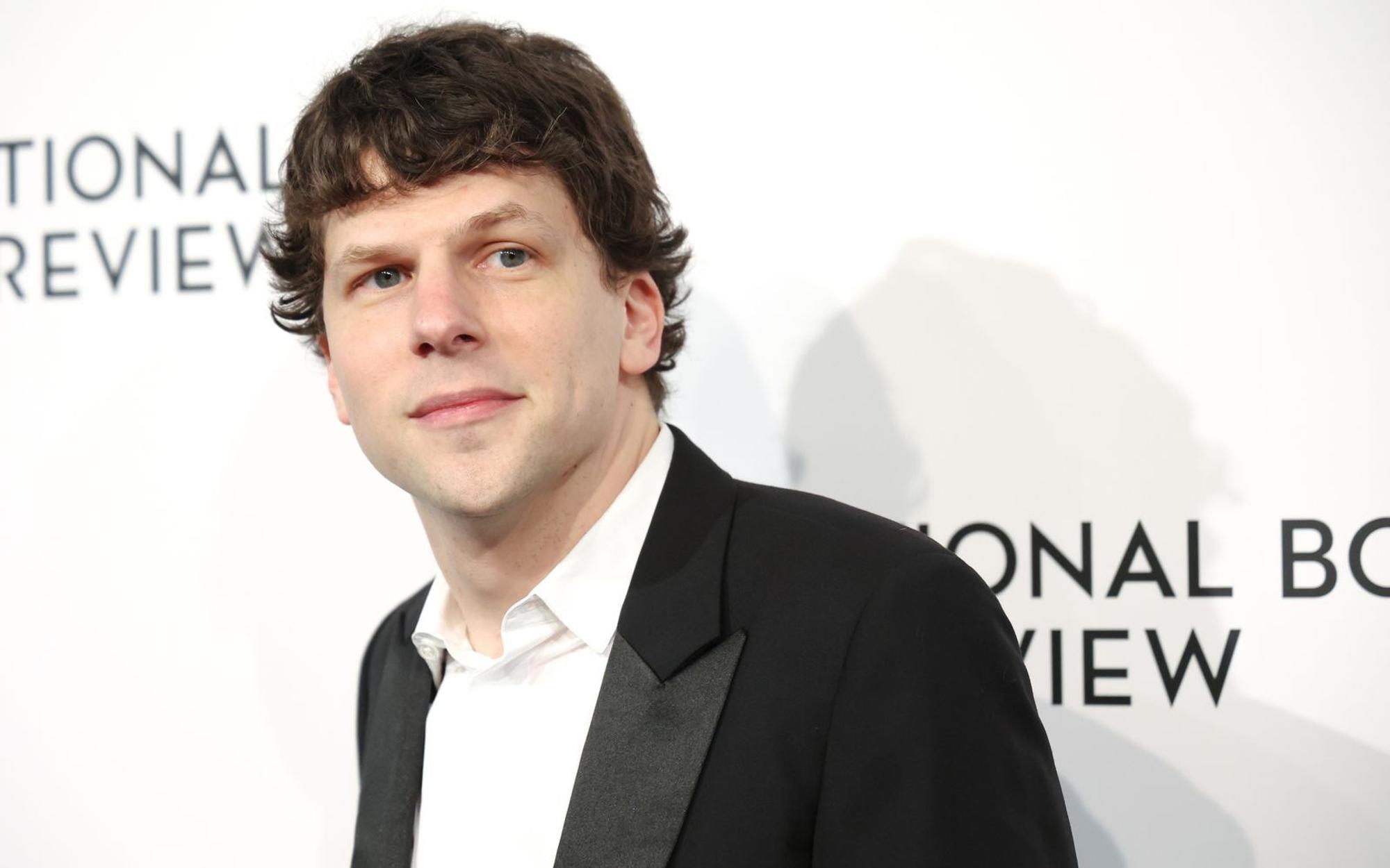 In „The Social Network“ spielte Jesse Eisenberg nach Ansicht vieler die Rolle seines Lebens. Dennoch weigerte er sich, für die Fortsetzung „The Social Network“ erneut den Facebook-Gründer Mark Zuckerberg zu spielen. (Bild: 2025 Getty Images/Mike Coppola)