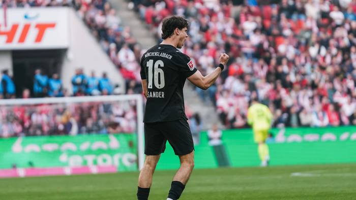 Philipp Sander nach seinem Treffer gegen den 1. FC Köln.