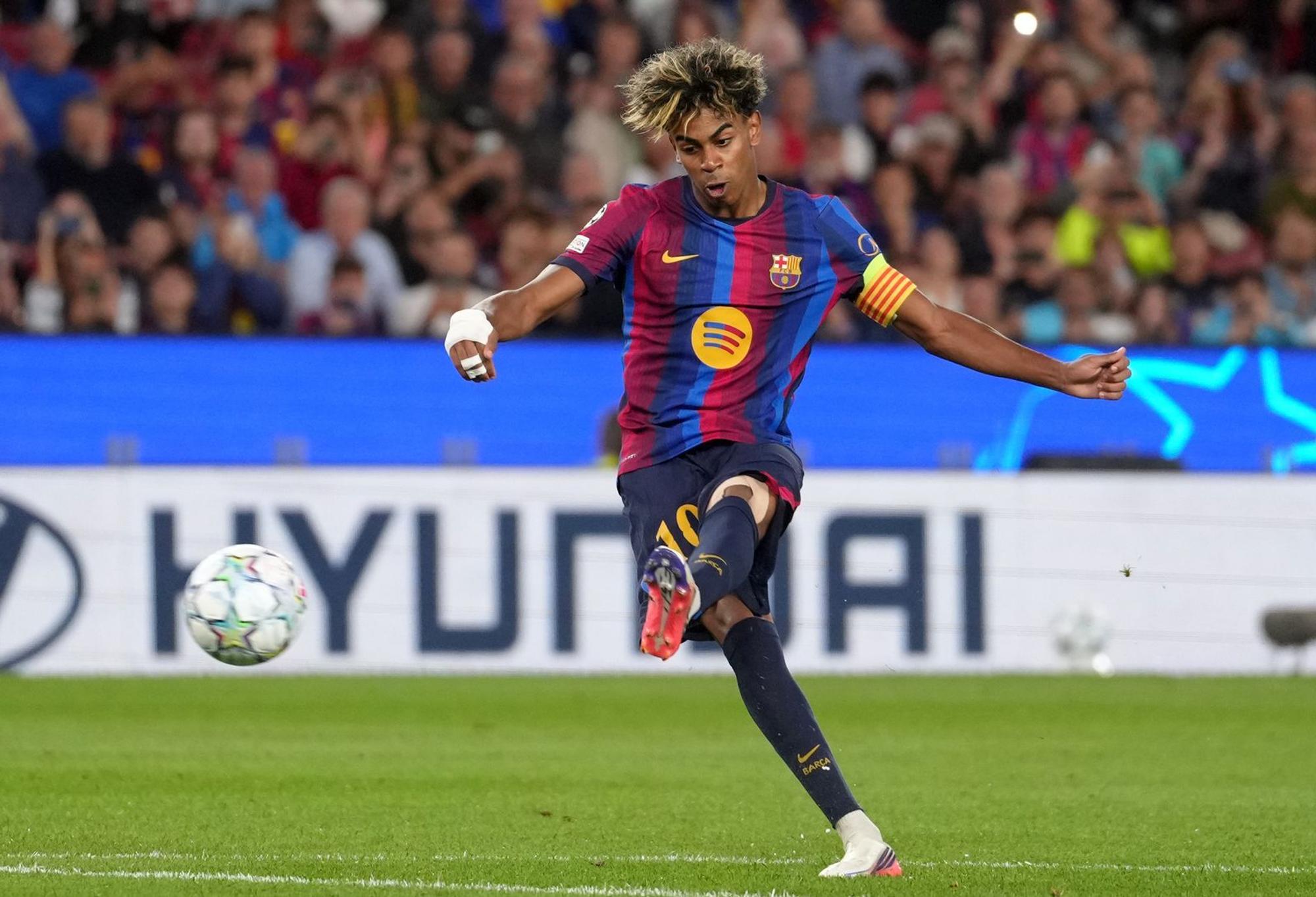 Nach der Länderspielpause rollt in der Champions League bald wieder der Ball. Mit dabei: Lamine Yamal vom FC Barcelona. (Bild: Getty Images / Alex Caparros)