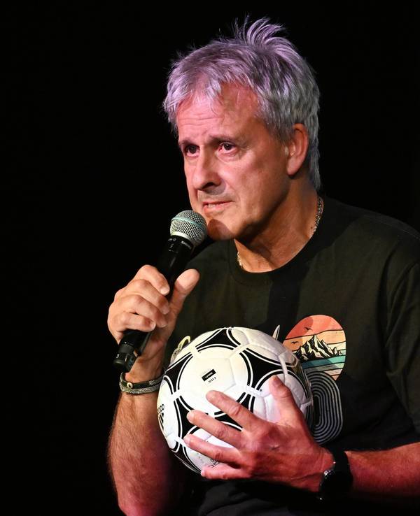 Pierre Littbarski auf der Volksbühne beim Rudolfplatz am 26.05.2026