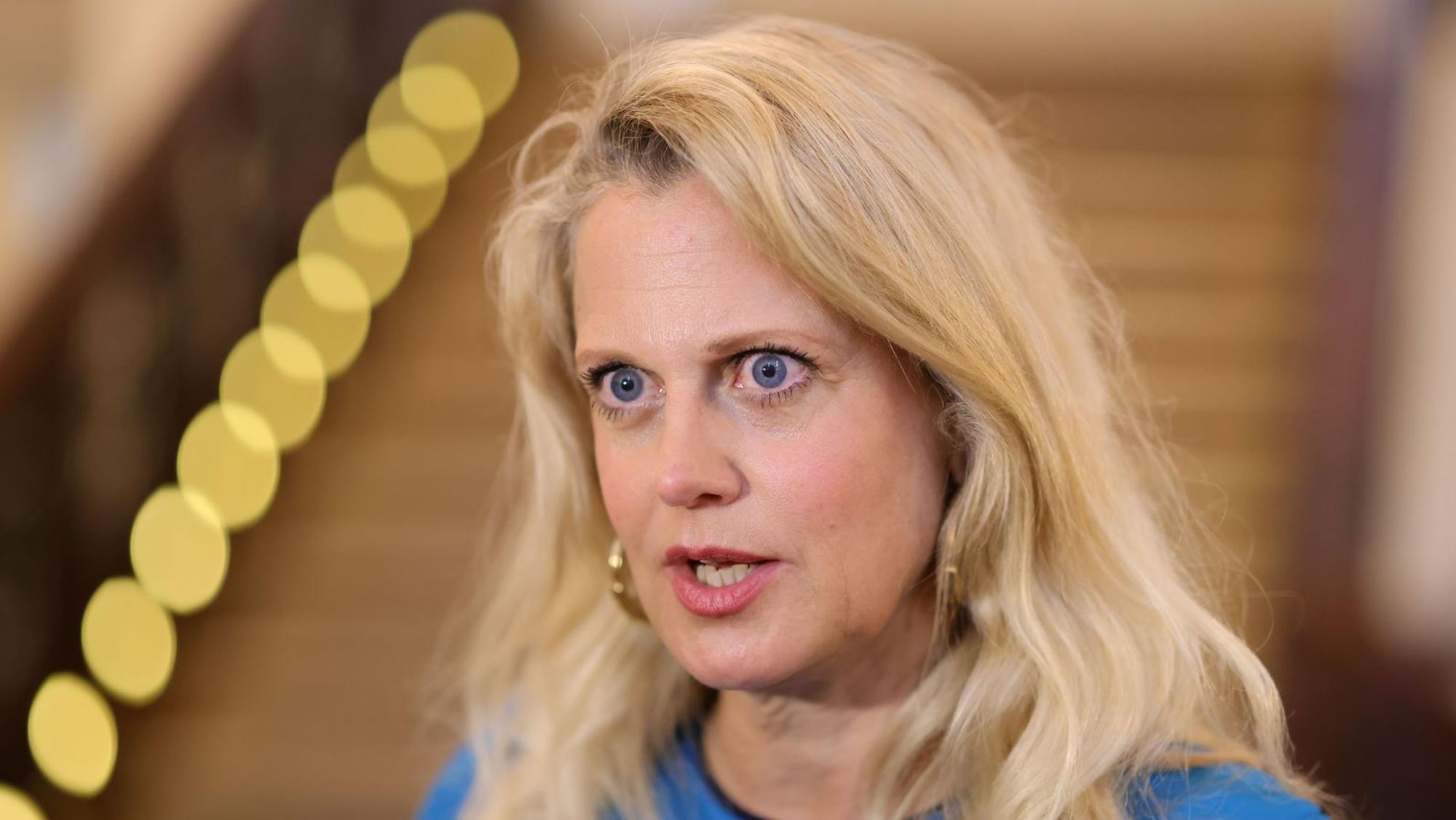 „Ich habe mich gnadenlos selbst sexualisiert“, sagt Barbara Schöneberger über ihre TV-Anfänge vor 25 Jahren. (Bild: 2023 Getty Images/Andreas Rentz)